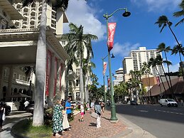 FIRST CABIN INTERNATIONAL HAWAII