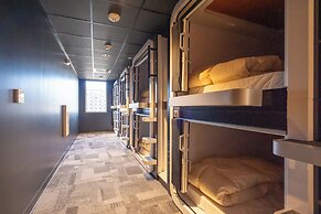 FIRST CABIN INTERNATIONAL HAWAII