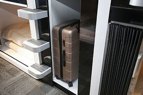 FIRST CABIN INTERNATIONAL HAWAII