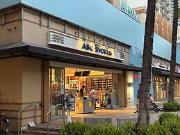 FIRST CABIN INTERNATIONAL HAWAII