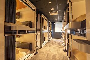 FIRST CABIN INTERNATIONAL HAWAII