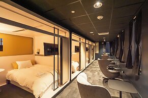 FIRST CABIN INTERNATIONAL HAWAII