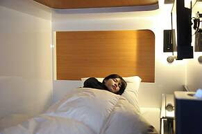 FIRST CABIN INTERNATIONAL HAWAII