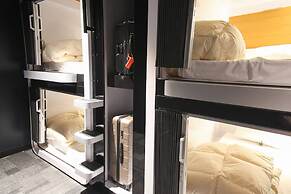 FIRST CABIN INTERNATIONAL HAWAII