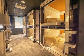 FIRST CABIN INTERNATIONAL HAWAII