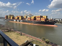 AC Hotel Savannah Historic District
