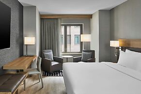 AC Hotel Savannah Historic District