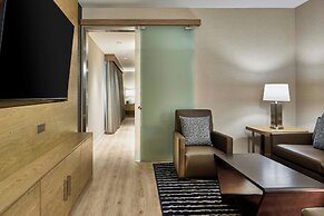 AC Hotel Savannah Historic District