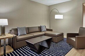 AC Hotel Savannah Historic District