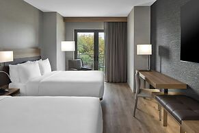 AC Hotel Savannah Historic District