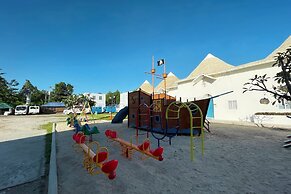 The Beach Calatagan Mediterraneo powered by Cocotel