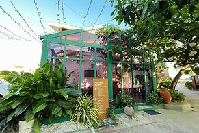 The Beach Calatagan Mediterraneo powered by Cocotel