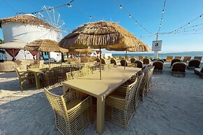 The Beach Calatagan Mediterraneo powered by Cocotel