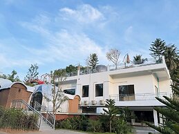 Thebest Capsule Resort