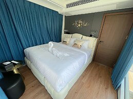 Thebest Capsule Resort