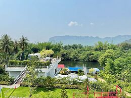 Thebest Capsule Resort