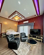 Thebest Capsule Resort