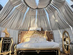 Thebest Capsule Resort