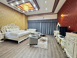 Thebest Capsule Resort