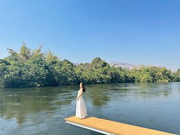 Thebest Capsule Resort