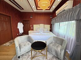 Thebest Capsule Resort