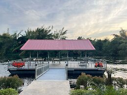 Thebest Capsule Resort