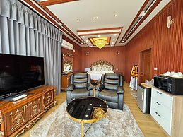 Thebest Capsule Resort