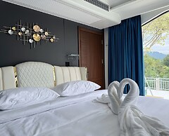 Thebest Capsule Resort