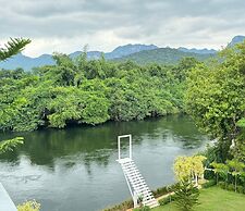 Thebest Capsule Resort