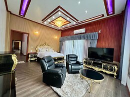 Thebest Capsule Resort