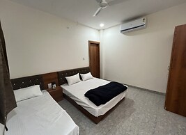 Goroomgo Garima Ujjain