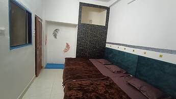 Goroomgo Shree Ram Kuti Homestay Ujjain