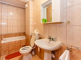 Comfortable and Sunny Krk Apartment