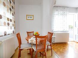 Charming and Tranquil Krk Center Apartment