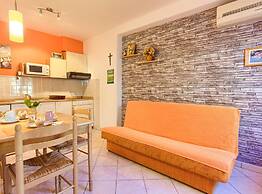 Elegant Krk Hideaway Apartment With Terrace