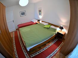 Bright and Breezy Apartment With Terrace and Sea View