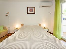 Cozy and Trendy Apartments Krk