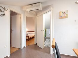 Peaceful Nature Retreat Near Krk Town With BBQ and Parking