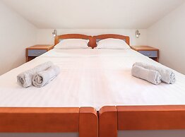 Peaceful Nature Retreat Near Krk Town With BBQ and Parking