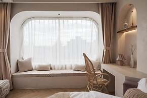 Qi Meng New moon branch