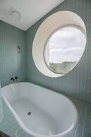 Qi Meng New moon branch