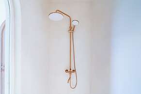 Qi Meng New moon branch