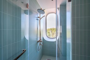 Qi Meng New moon branch