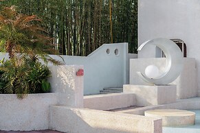 Qi Meng New moon branch