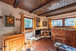Lovely Apartment In Courmayeur