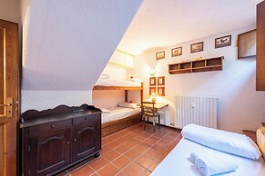 Lovely Apartment In Courmayeur