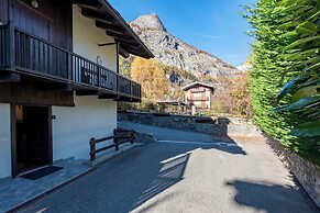 Lovely Apartment In Courmayeur