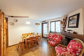 Graceful Apartment In Courmayeur