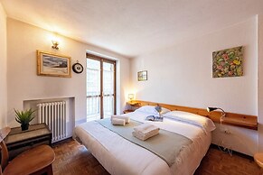 Graceful Apartment In Courmayeur