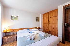 Graceful Apartment In Courmayeur